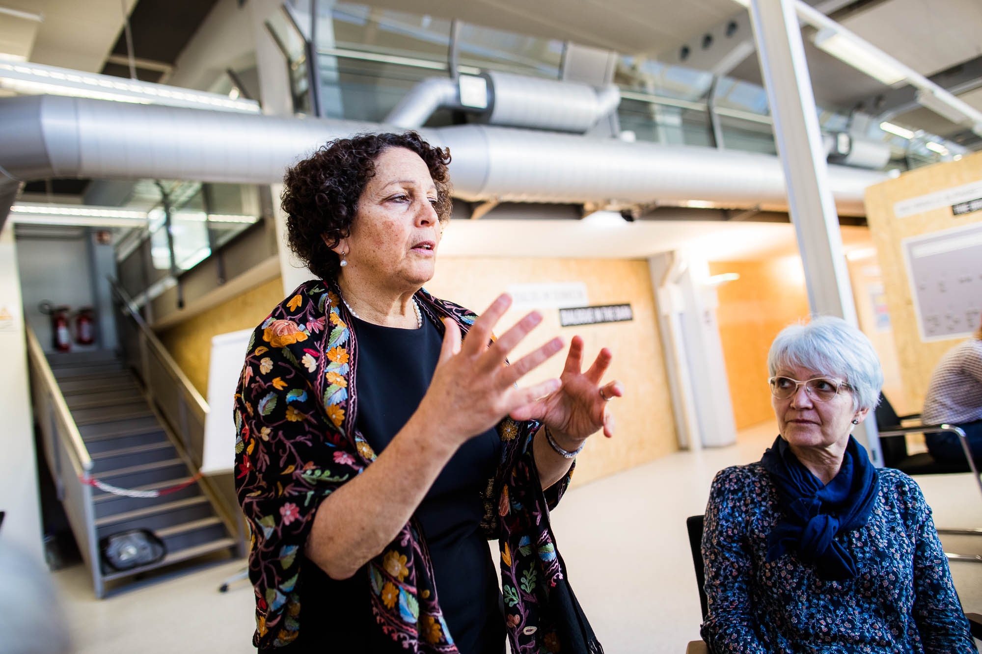 Export x3 1DX23204 Business 2020 Opening MOBI